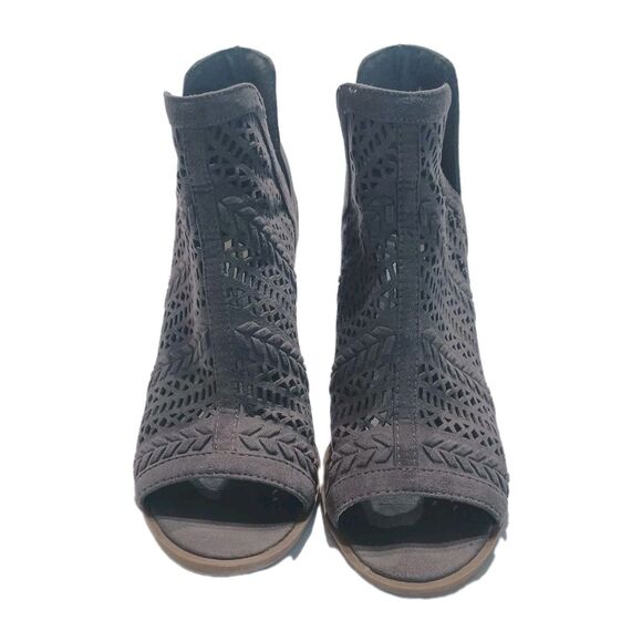 Steve Madden  Gray Perforated Cutout Open Toe Booties Women's Size 6 - Picture 2 of 7